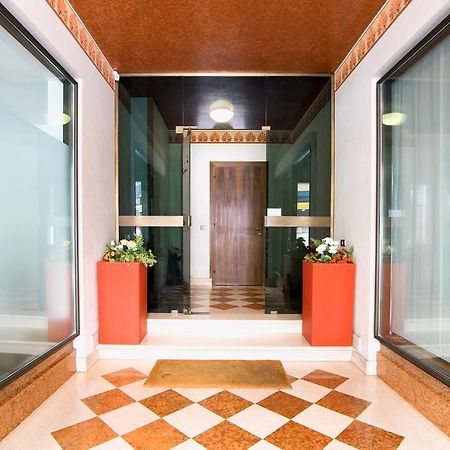 Holiday Treviso Suite Venezia Ngoại thất bức ảnh